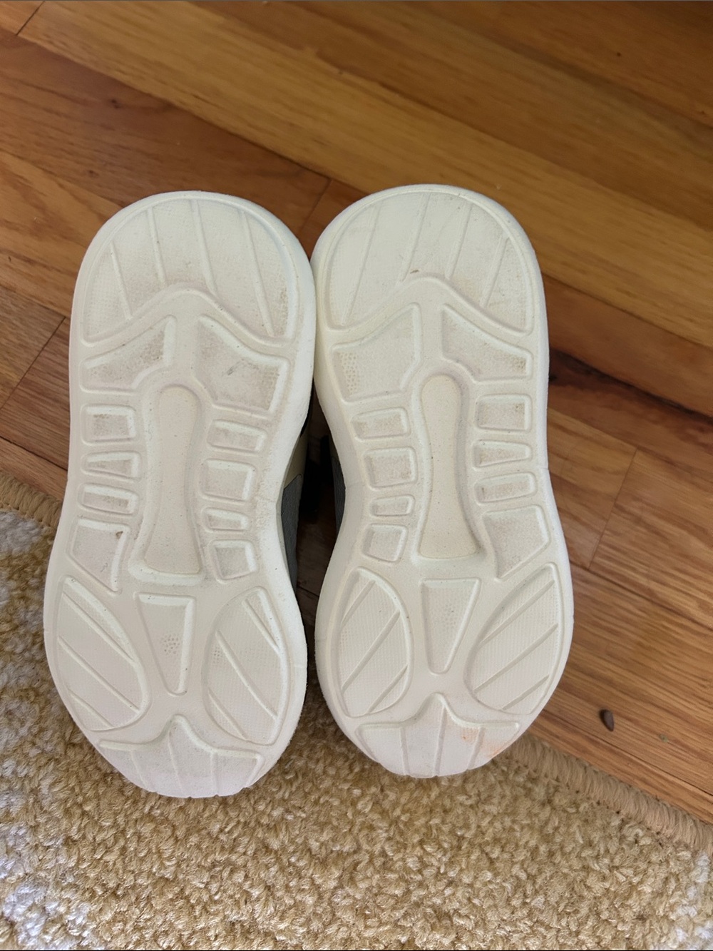 Toddler Sneakers Size 9 - Picture 2 of 2